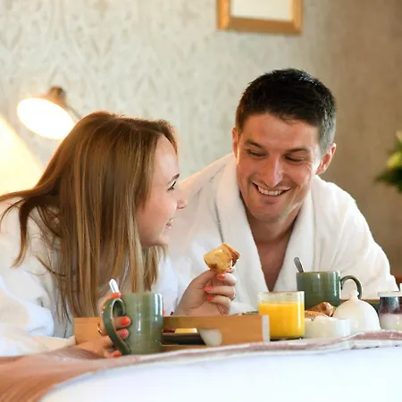 Hotel Chateau De Pizay 4*