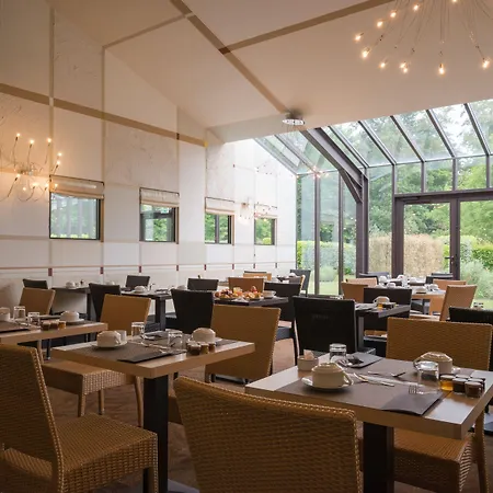 Отель Chateau De Pizay