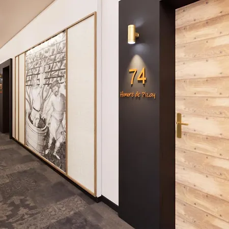 Отель Chateau De Pizay Бельвиль-сюр-Саон