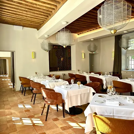Hotell Chateau De Pizay