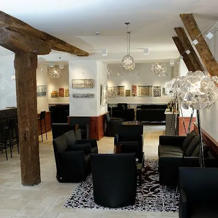 Chateau De Pizay Hotel Belleville-sur-Saône